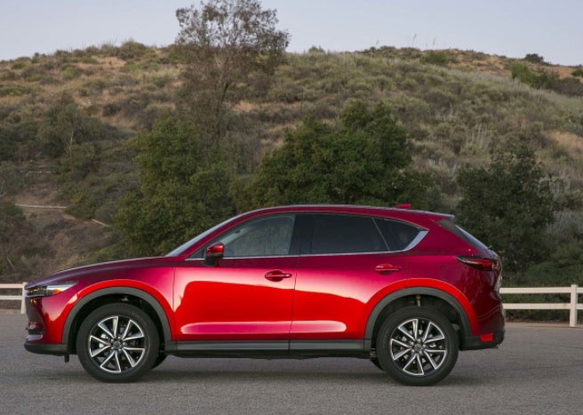 Honda CR-V và Mazda CX-5 - cuộc so kè khốc liệt